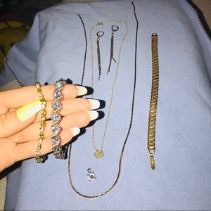 Gold set with Diamond Pennant